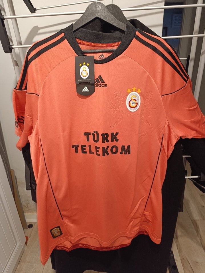 Etiketli Galatasaray Forması - Görsel 2