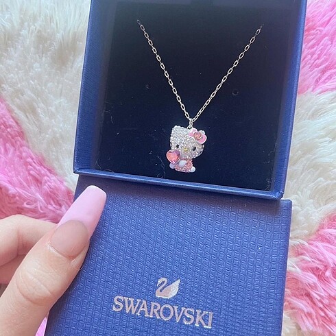 swarovski hello kitty swarovski kolye