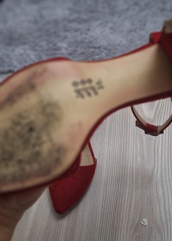 Kırmızı süet bagıcıklı  topuklu - Görsel 2