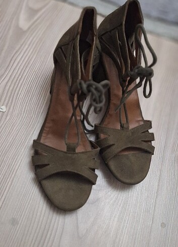 Topuklu iplikli - Görsel 3