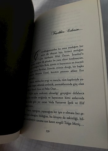 Bir Cihan Kafes - İclal Aydın