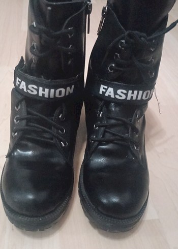 Kadın Siyah Deri Bot - Görsel 2