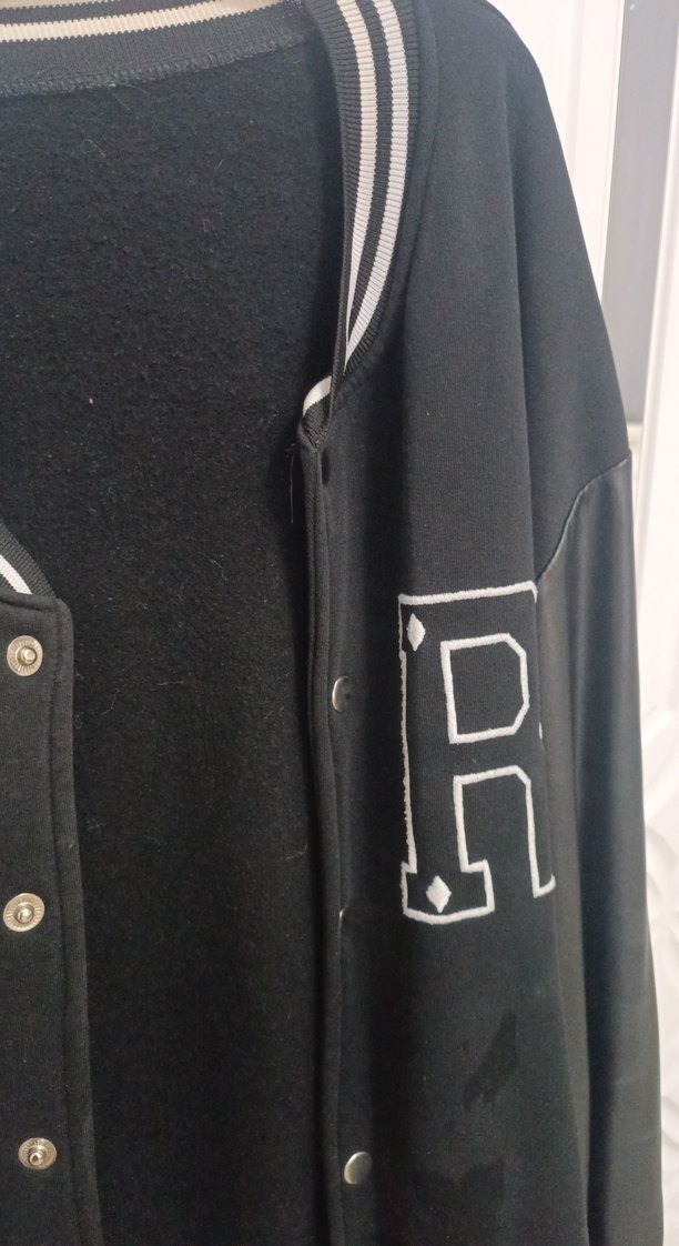 Siyah Deri Düğmeli Uzun Kollu Ceket - Görsel 3