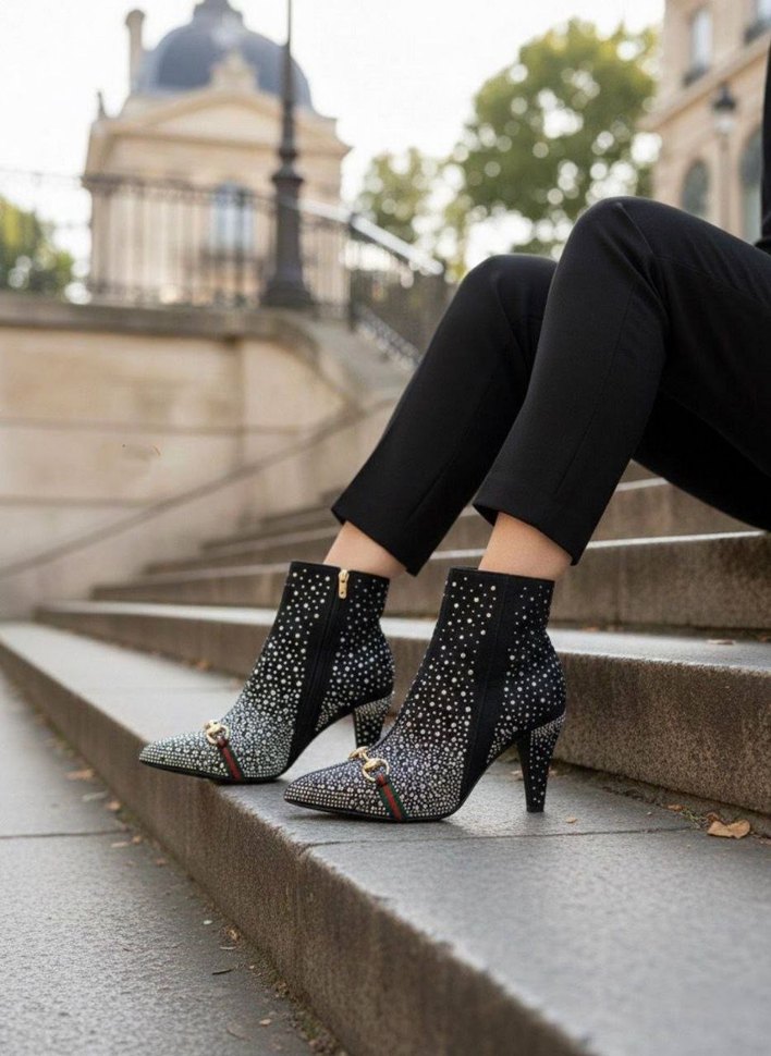 Parlak Siyah Yılan Desenli Taşlı Topuklu Bot - Görsel 3