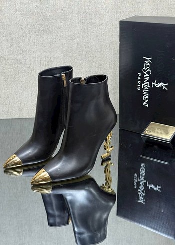 Parlak Siyah Deri Yüksek Topuklu Kadın Bot - Görsel 3