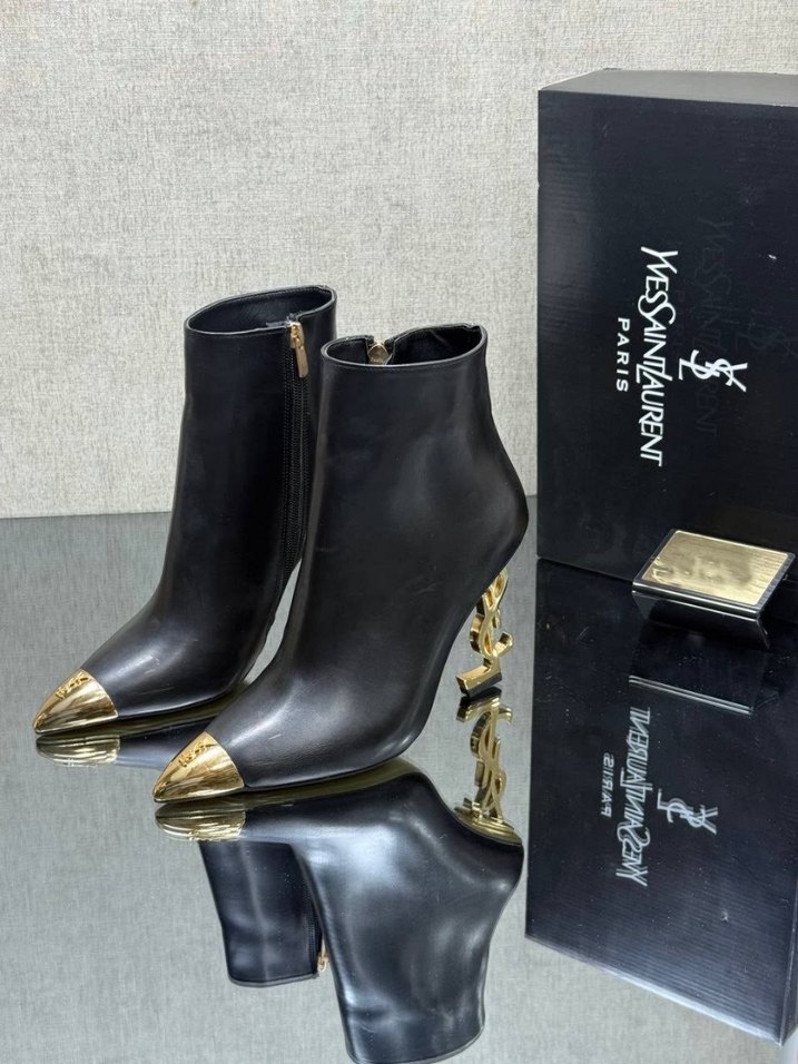 Parlak Siyah Deri Yüksek Topuklu Kadın Bot - Görsel 3