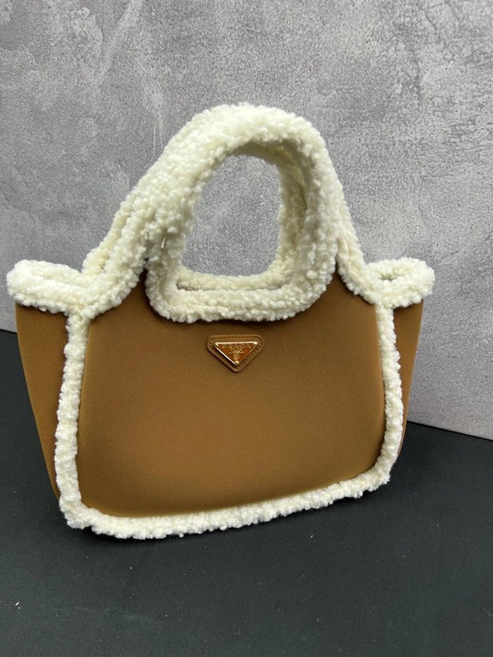 Kahverengi Kürklü Kadın El Çantası - Görsel 2