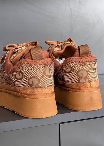 Gucci Kahverengi Yılan Desenli Platform Spor Ayakkabı - Görsel 3