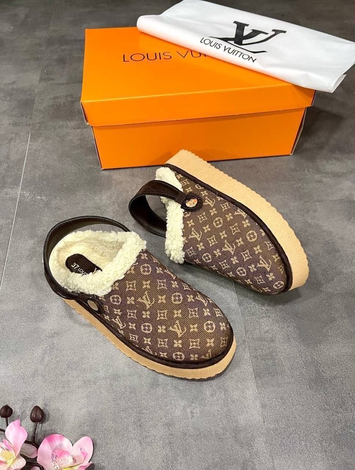 Kahverengi Kürklü Kadın Dolgu Topuk Terlik - Görsel 3