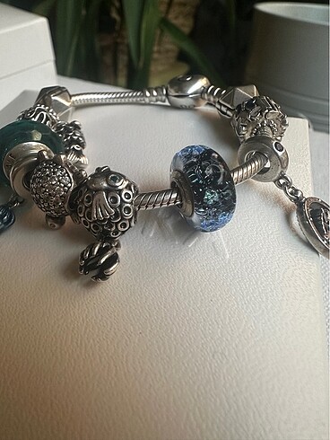 Pandora Dalgalı mavi murano