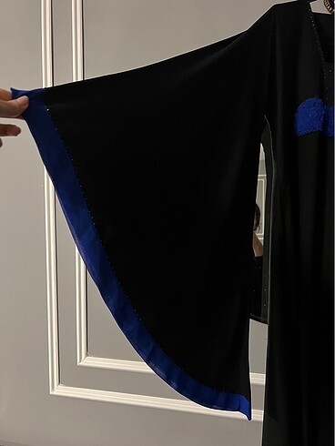 m Beden siyah Renk Çok kokoş bir abaya kolları kelebek geniş taşlı