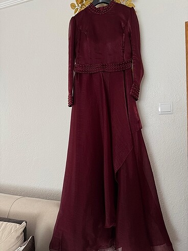 44 Beden bordo Renk Bordo Abiye