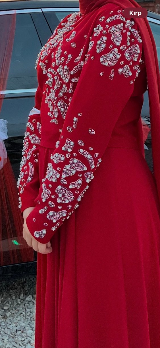 İşlemeli taşlı kırmızı abiye - Görsel 2