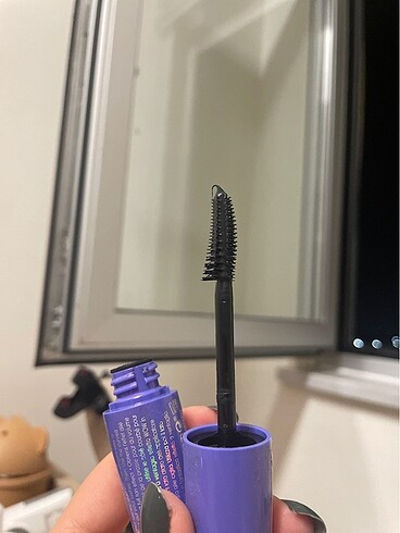  Beden rimmel london maskara