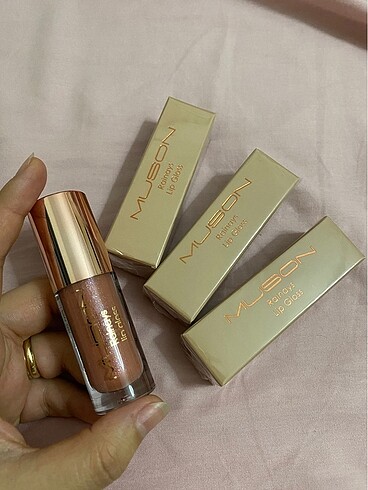 Muson lipgloss