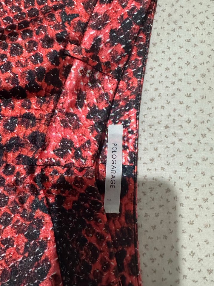 Kırmızı Yılan Desenli  Mini şort - Görsel 2