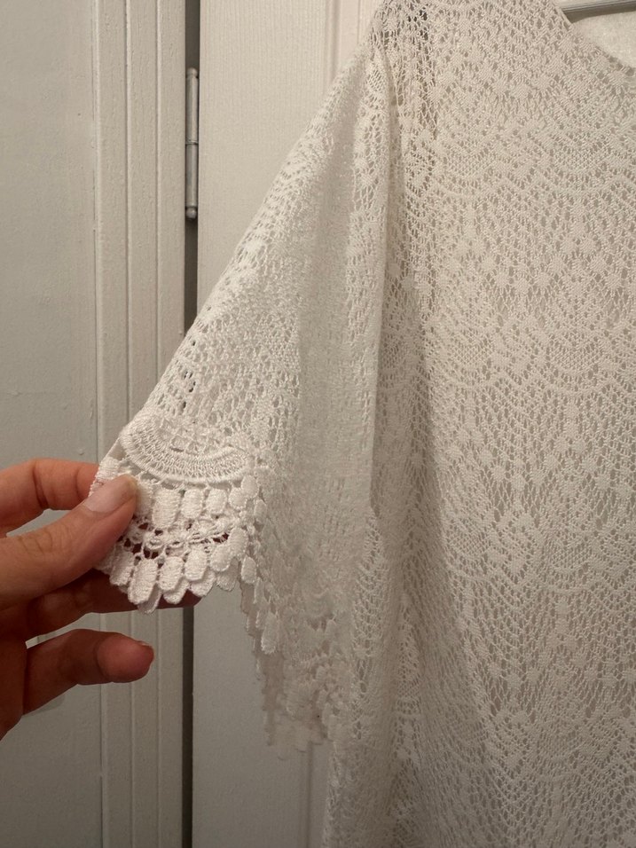 Dantel Detaylı elbise - Görsel 3