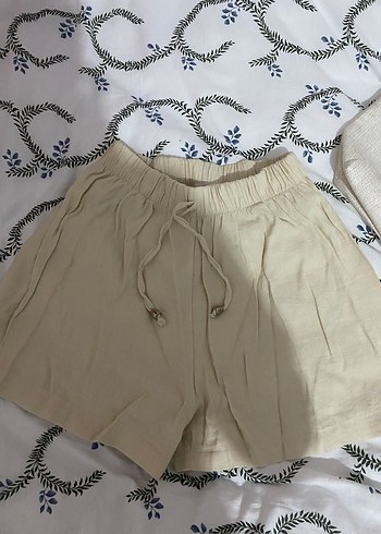 Bej Keten Bol Kesim Mini Şort