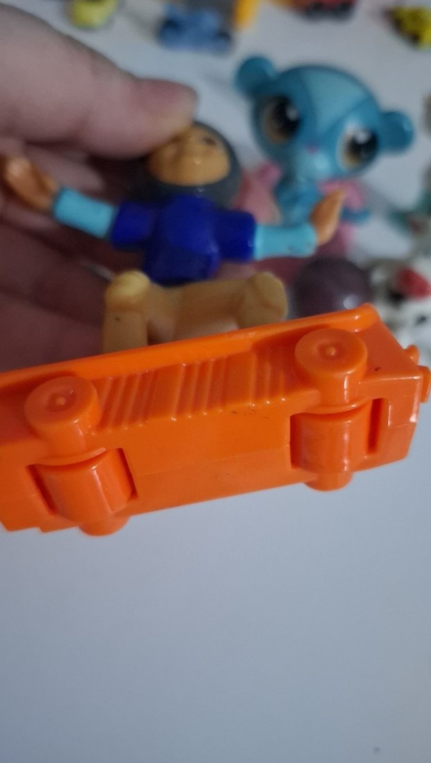 Renkli Çeşitli Aksiyon Figürleri Seti - Görsel 4