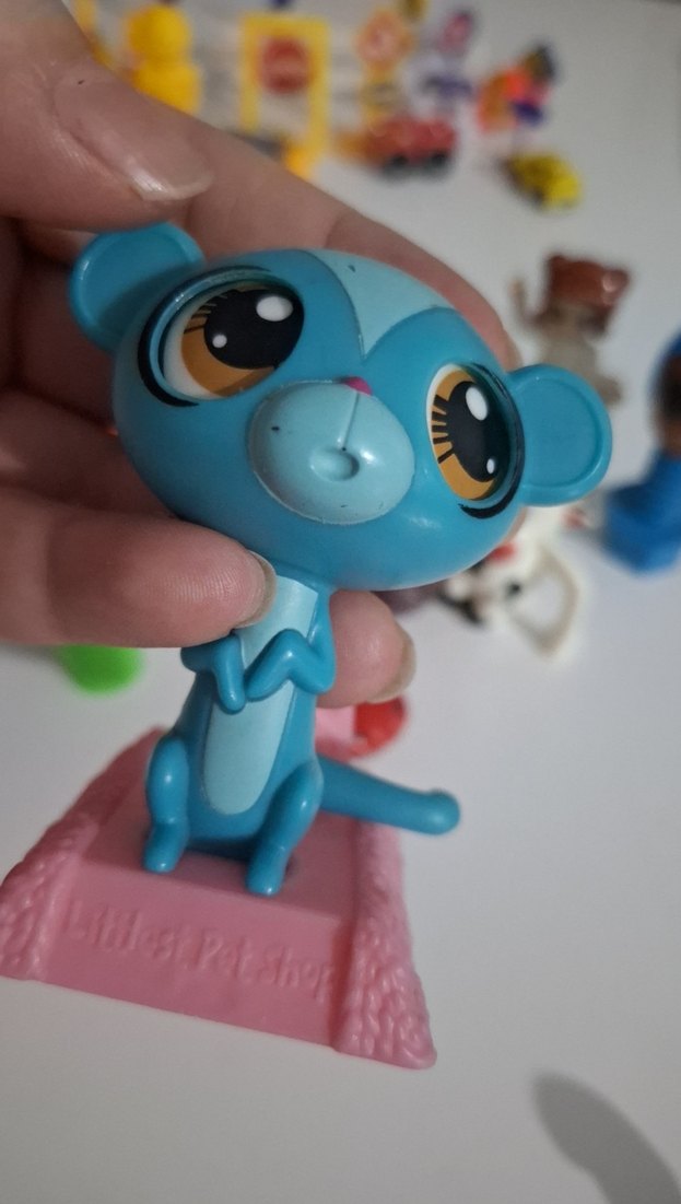 Renkli Çeşitli Aksiyon Figürleri Seti - Görsel 5