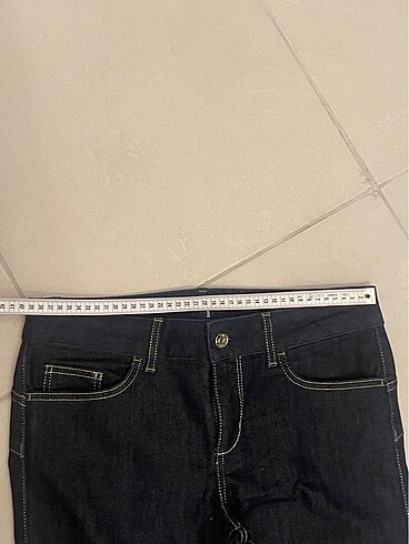 29 Beden lacivert Renk Jean pantolon