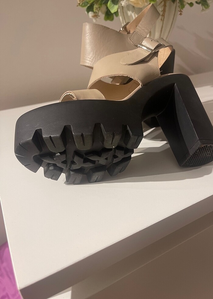 Vario topuklu sandalet - Görsel 4