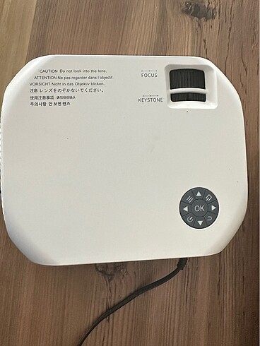 Projeksiyon cihazı