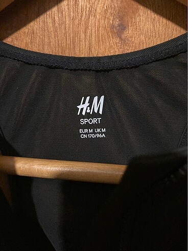 H&M H&M sport bikini üstü