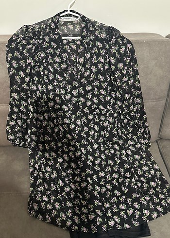 Uzun Kollu, V Yaka, Düğmeli Mini Elbise - Görsel 3