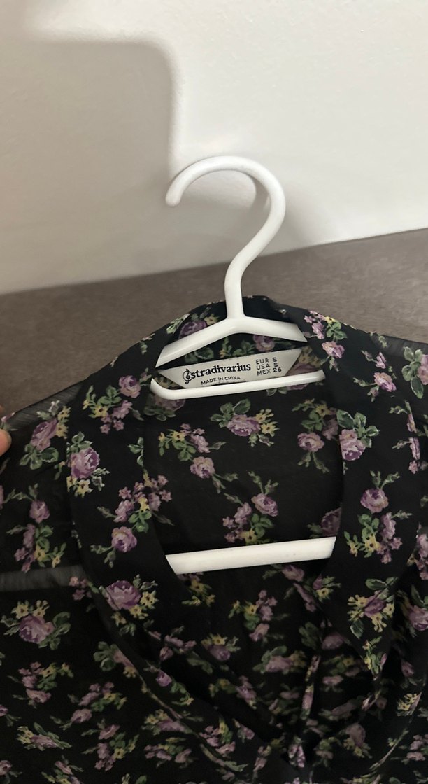 Uzun Kollu, V Yaka, Düğmeli Mini Elbise - Görsel 2