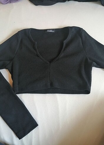Siyah crop