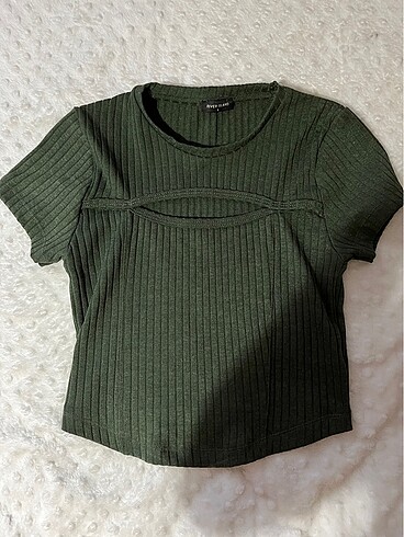 yeşil ön detay kısa kollu crop bluz