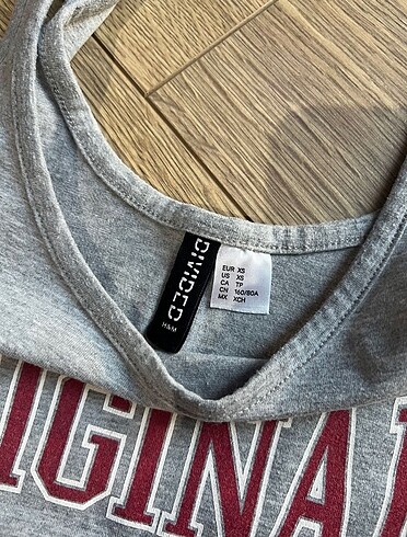 H&M marka mini spor ust atlet crop