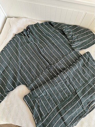 Keten görünümlü uzun yeşil elbise - Görsel 4