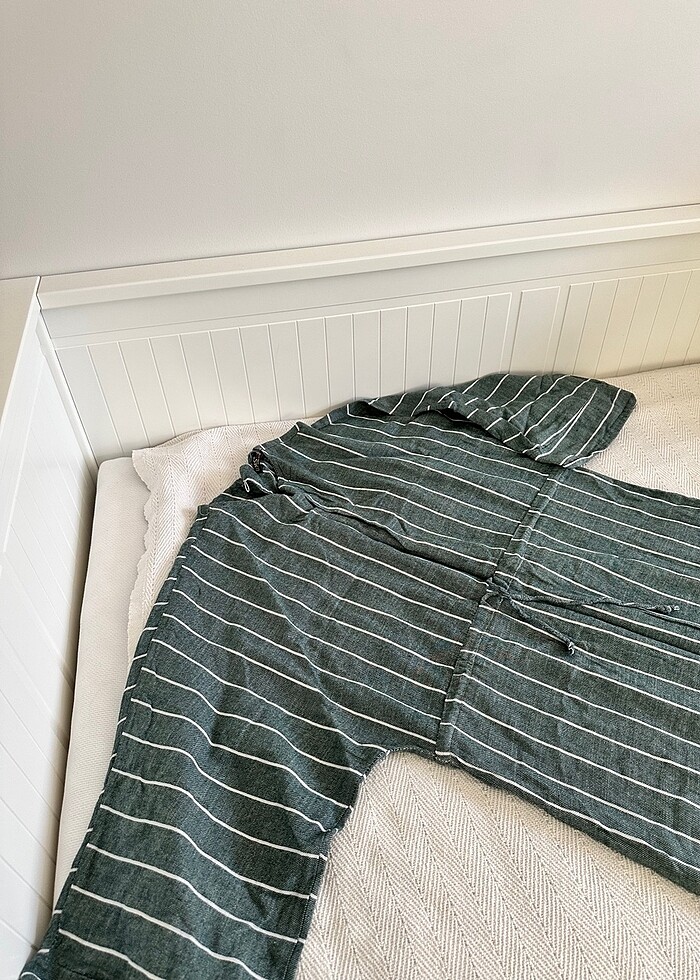 Keten görünümlü uzun yeşil elbise - Görsel 3