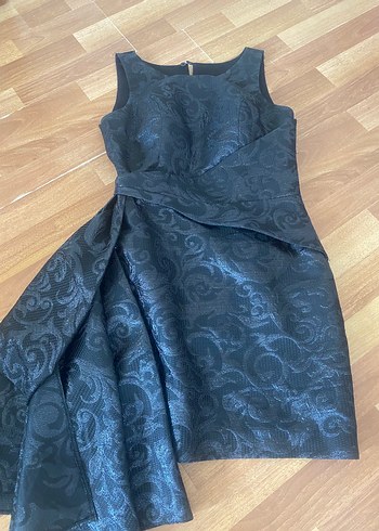 Zara Siyah Drapeli Midi Abiye Elbise