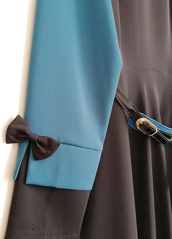 Mavi siyah önü işlemeli uzun elbise 