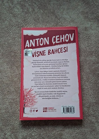  Anton Çehov - Vişne Bahçesi Romanı