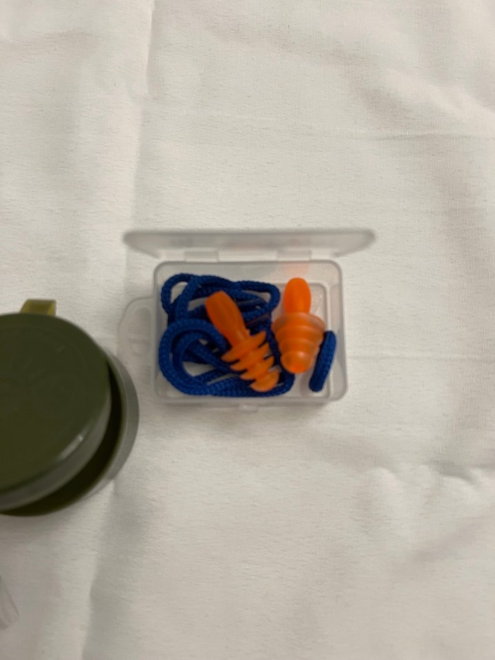 Yeşil Plastik Kulak Tıkacı Seti ve Kutusu - Görsel 3