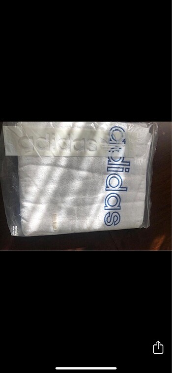 Beden Adidas havlu 100/100