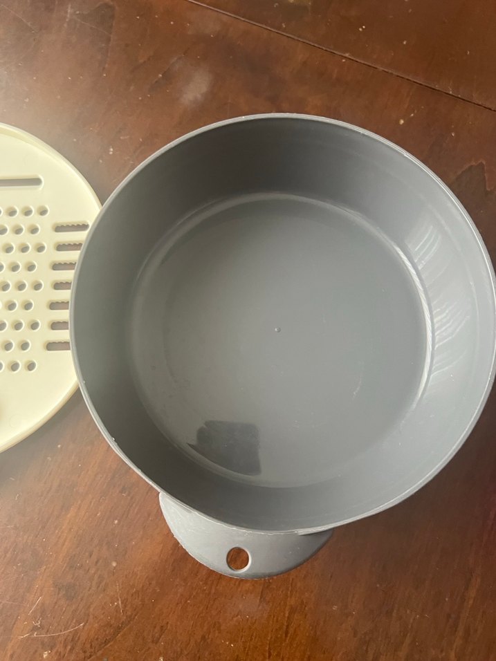 Hazneli plastik rende 1.8 litre - Görsel 5