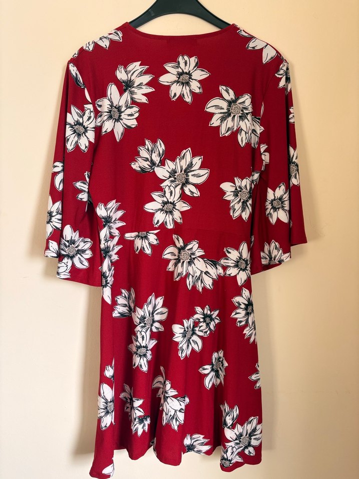 Kırmızı Çiçek Desenli Bohem Midi Elbise - Görsel 3