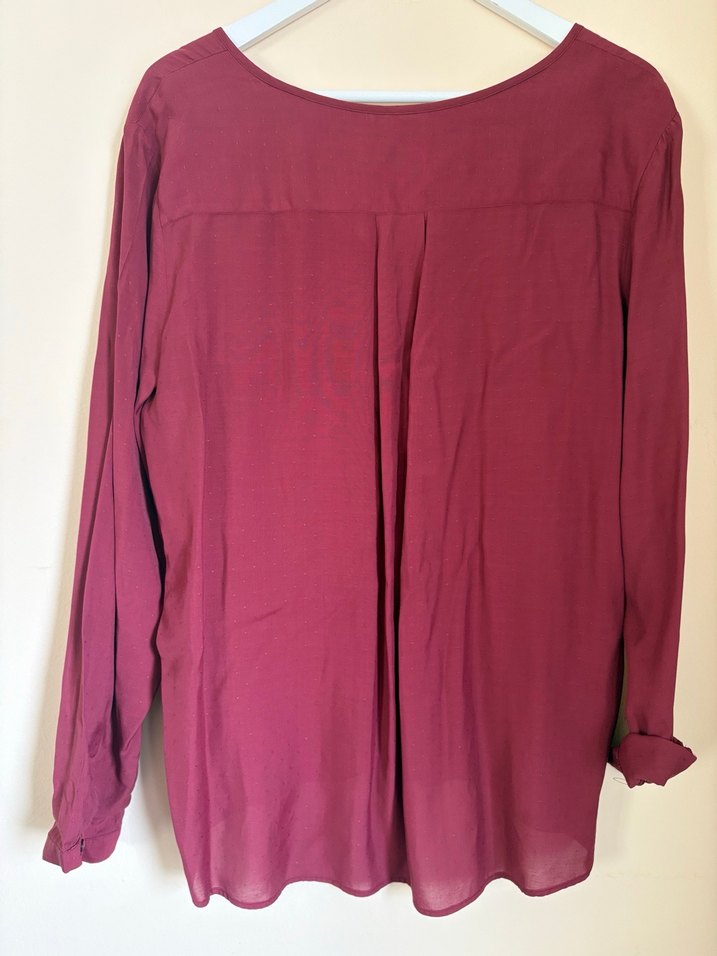 Bordo Düğmeli V Yaka Kadın Gömlek - Görsel 3