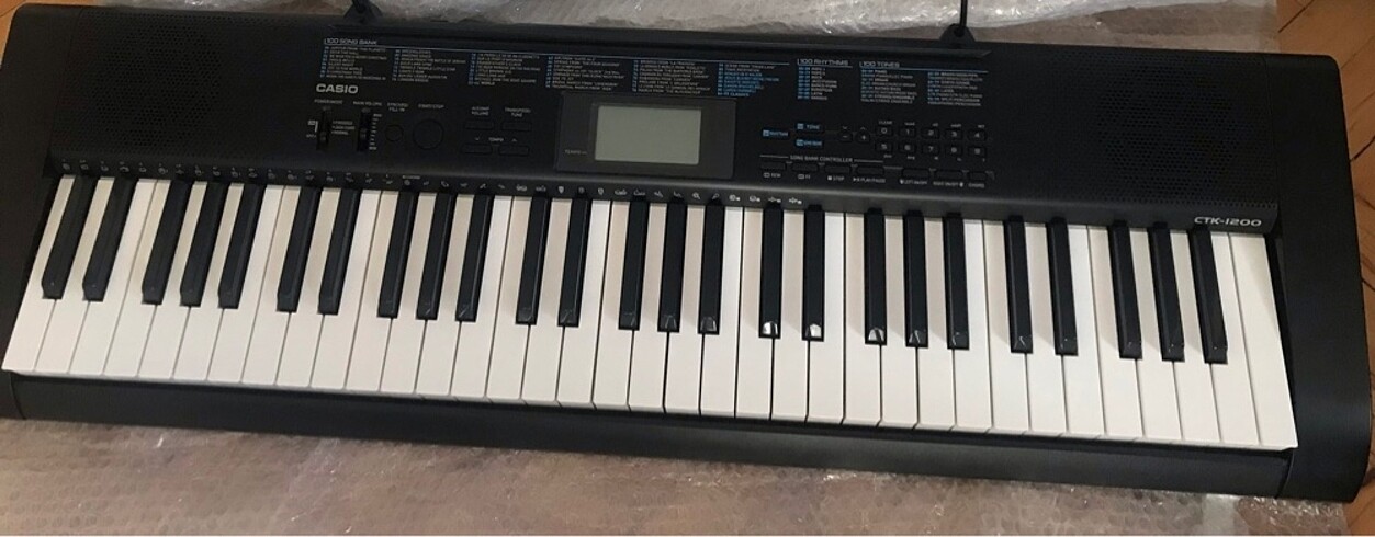 Beden Casio CTK 1200 Org - yeni gibi