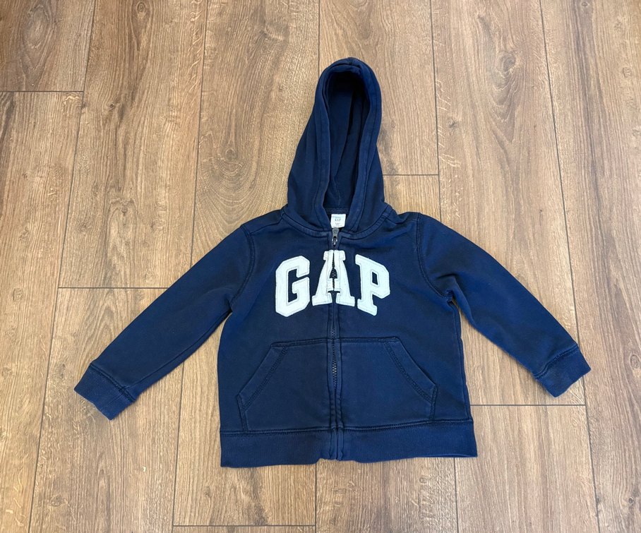 Gap Logolu 4 yaş eşofman üstü orijinal kapüşonlu - Görsel 2