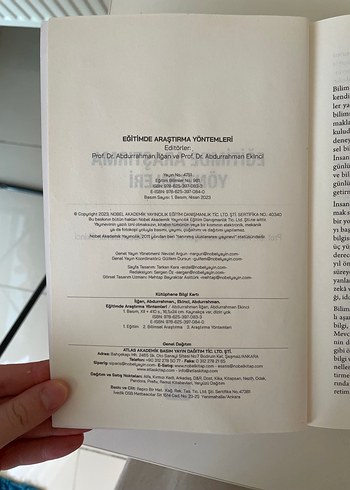 Eğitimde Araştırma Yöntemleri Kitabı - Görsel 2