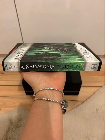  Beden R.A. Salvatore - Sürgün
