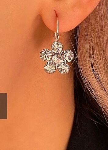 Pandora İTHAL ELMAS TAKLİDİ KLİPSLİ KÜPE