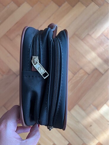 Beden Samsonite makyaj çantası