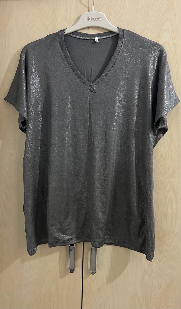 Gri simli V Yakalı Kadın Bluz - Görsel 4